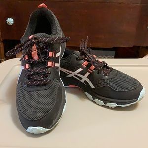 ASICS Gel Venture women’s running shoes size 8